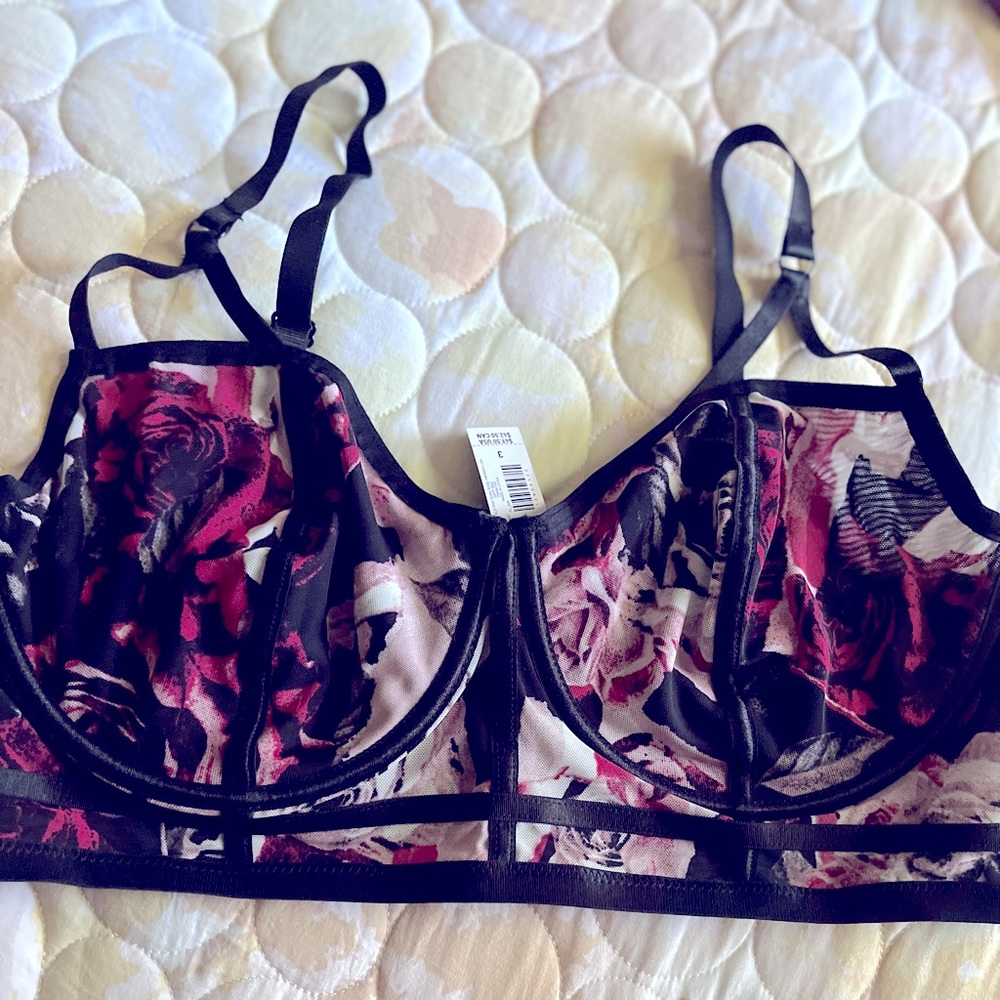 Brand NWT floral Torrid lingerie bra/barlett